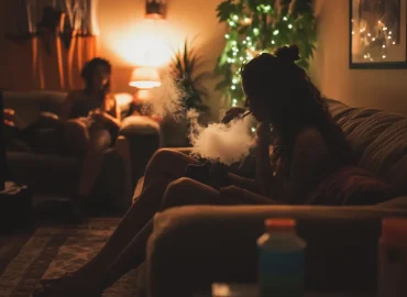 Zum ersten Mal Marihuana rauchen